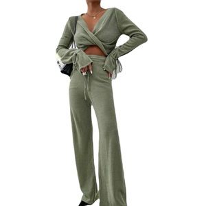 SHEIN two-piece green sweater set size large